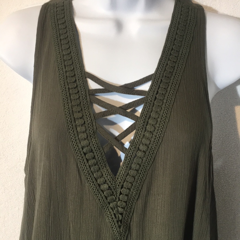 Olive green cross front tank top - Picture 4 of 7